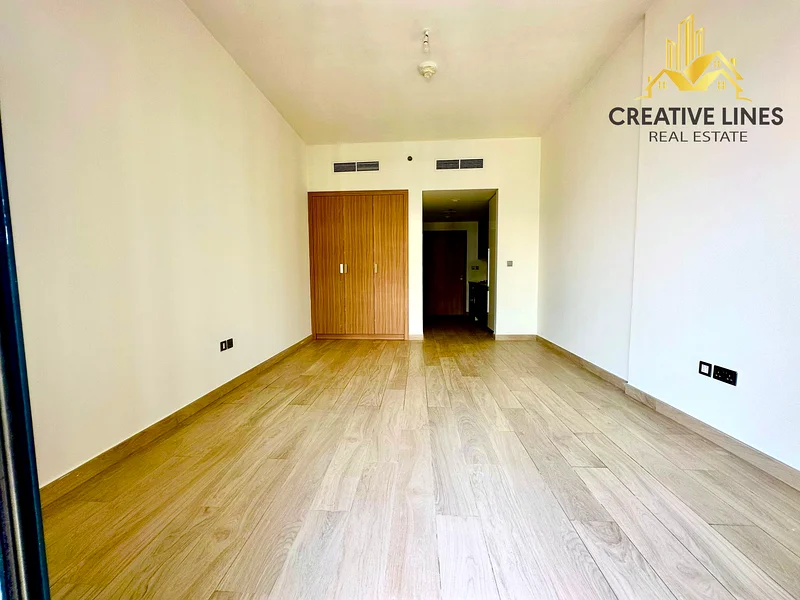 Specious studio apartment!! Amazing offer!! Partial boulevard view!!63800933749762114