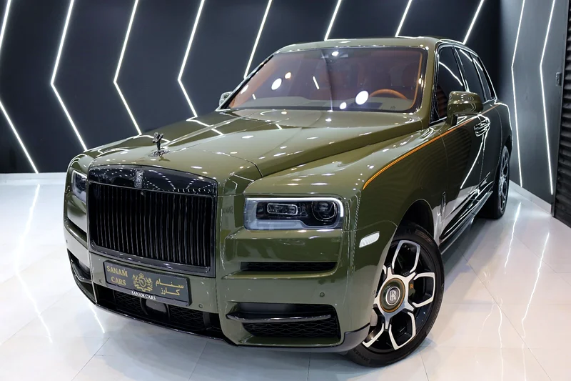 2023 Cullinan Black Badge, Bespoke Audio, Rear Entertainment, Starlights, Dealer Warranty + Service!636120654080021116