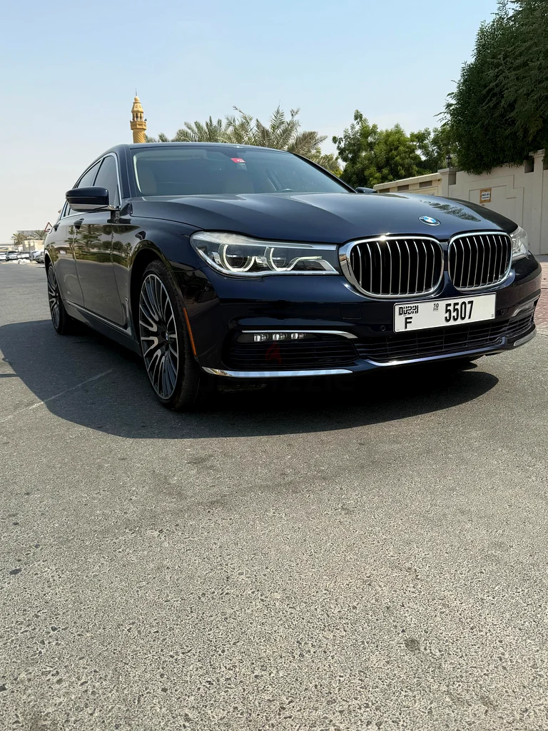 BMW 7-Series 750i xDrive ( (Seller type - owner ) Badges - first owner.63612445676291111