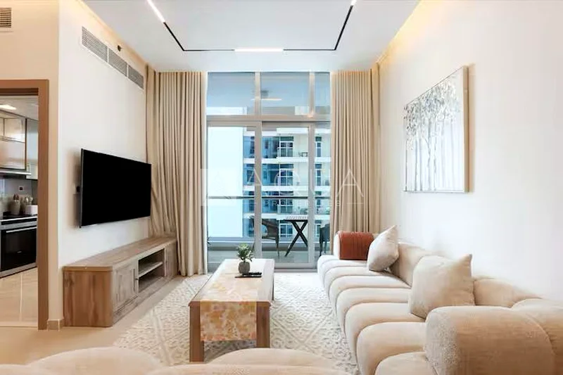 Luxury 1 BR | Fully Furnished & Upgraded63773929007361111