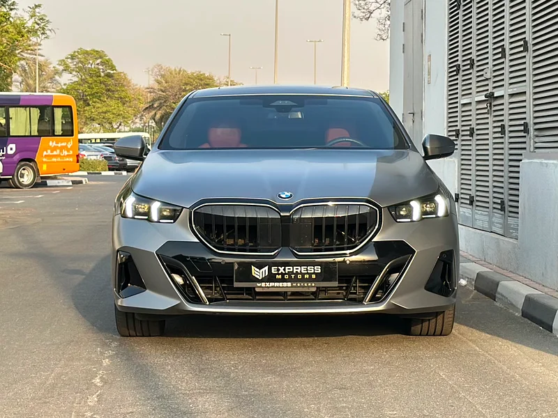 BMW 530i || M-PACKAGE || CLEAN TITLE || CLEAN CARFAX || 2024 || MATTE COLOR || FIRST EDITION63612445077249112