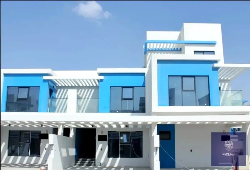 Single Row | Prime Location | Park facing63962570559491110