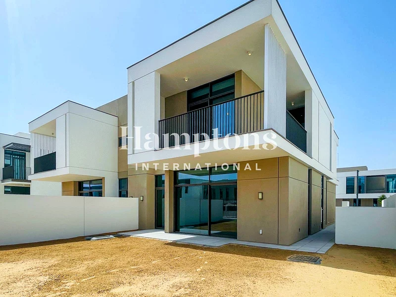 Single Row | Semi Detached | Spacious Layout63762512455938110