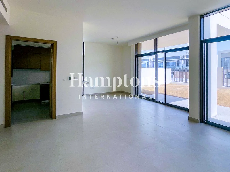 Single Row | Semi Detached | Spacious Layout63762512455938112