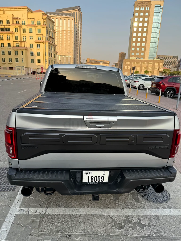 Ford F-150 Raptor 2018 GCC - Agency Warranty May 2027 - Service Contract May 202663612082479617111