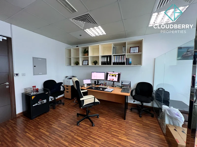 موقع متميز | تخطيط واسع | جاهز للانتقال63621277997315114