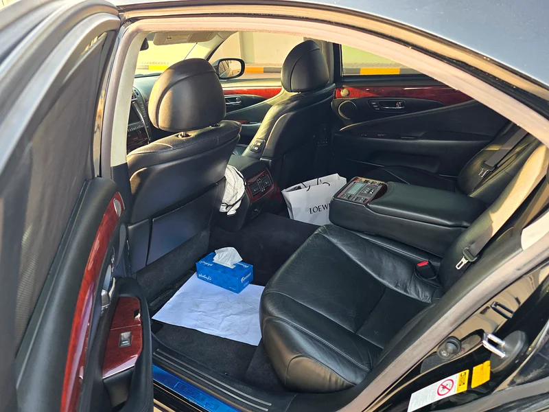 لكزس LS 460 L لعام 2007 في الولايات المتحدة الأمريكية63613736810369113