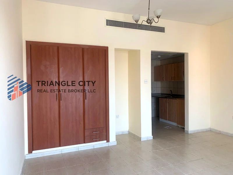 Studio/Balcony/ Persia Cluster/Available 30th Sep63741716068226111