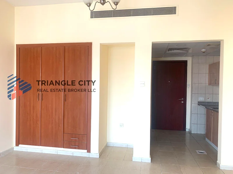 Studio/Balcony/ Persia Cluster/Available 30th Sep63741716068226112