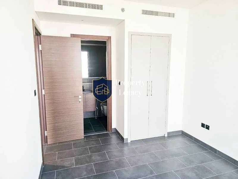 مُسكن عصري | وسائل رفاهية فاخرة | شاغر الآن63759269624067113