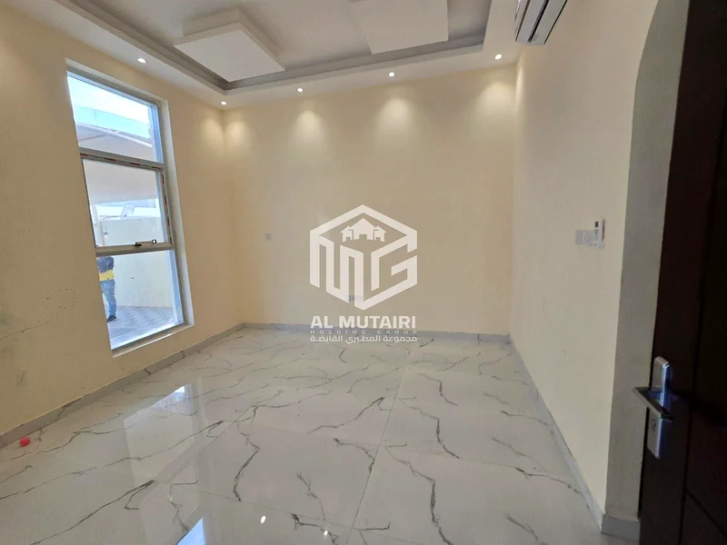فيلا للإيجار - سكني فقط 📍 الموقع: الياسمين - على شارع رئيسي مميز63720142257538111