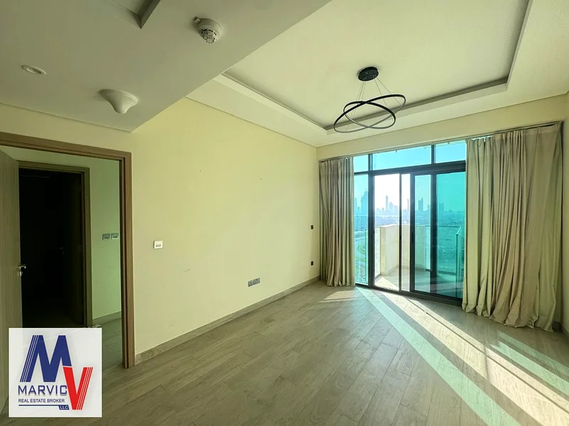 إطلالات على وسط المدينة / تخطيط واسع / مؤجر حتى نوفمبر63998219865859113