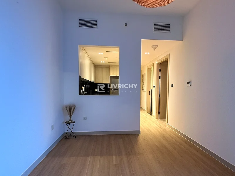 عرض ساخن | شقة من غرفة نوم واحدة واسعة | تطل على الحديقة63780793232641112