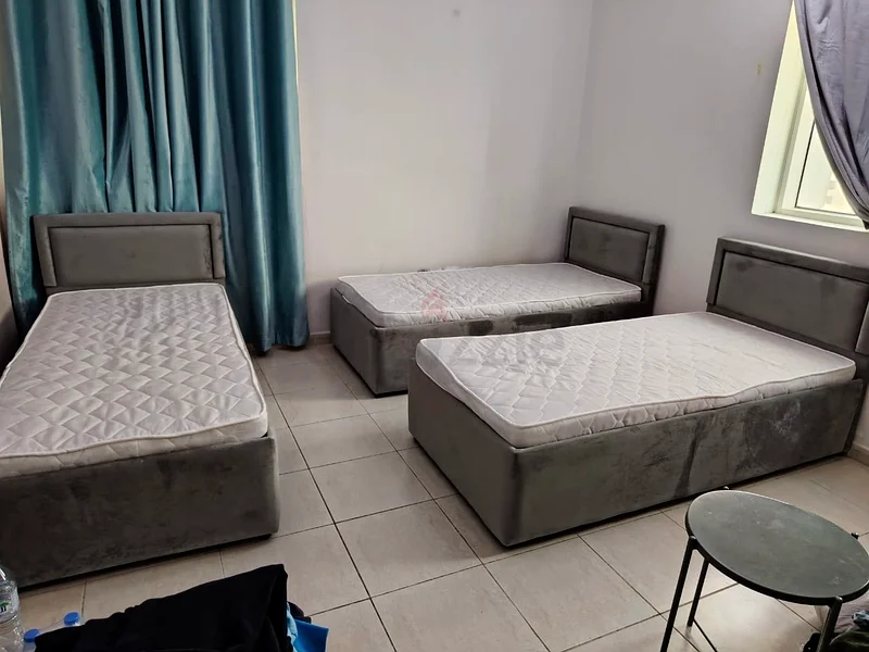 مساحة سرير في غرفة رئيسية مفروشة بالكامل متاحة - دبي سيليكون أويسس63797699310849110