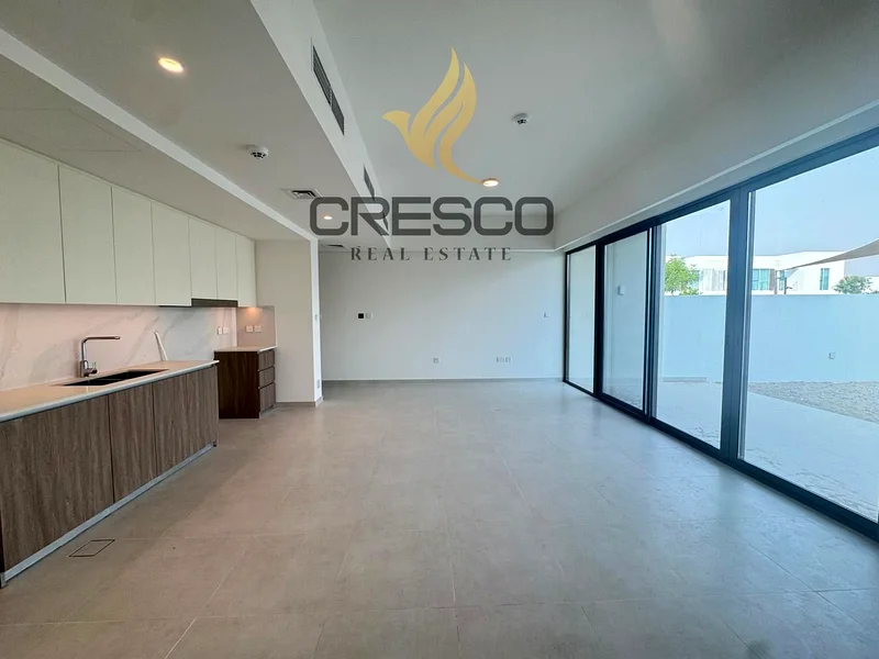 Directly on Park | Ready | Close to Pool63947555702147113