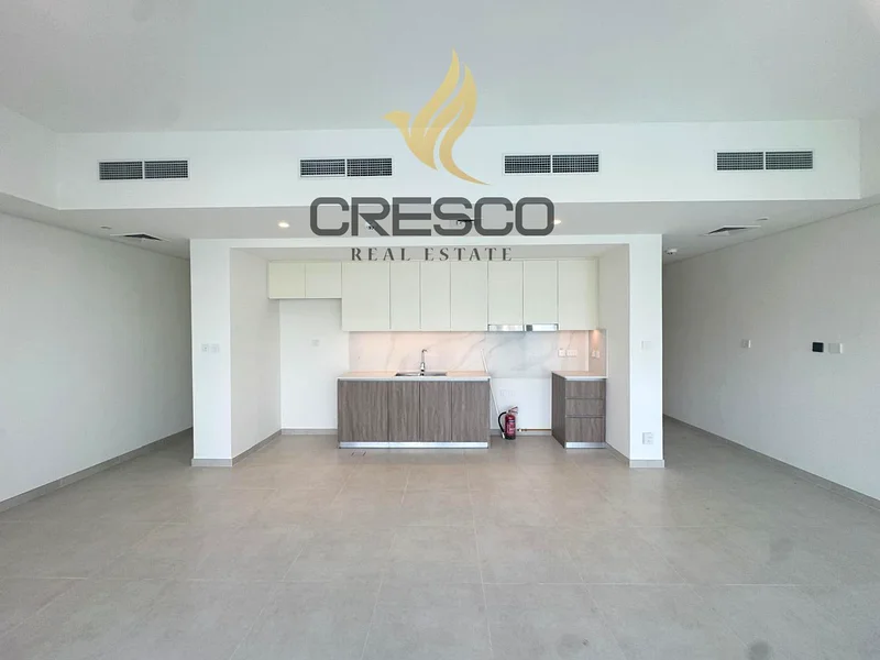 Directly on Park | Ready | Close to Pool63947555702147112