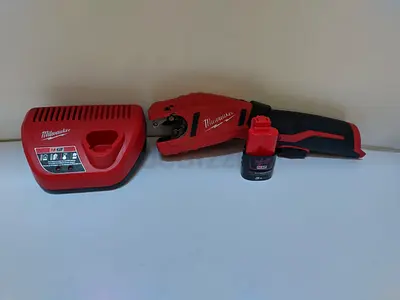 Milwaukee 2471-20 Copper Tubing Cutter 12V