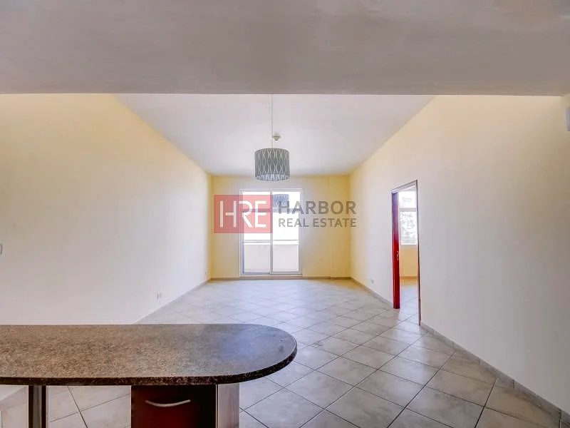 Spacious 1BR | Gated Community | Well Maintained63727973535106113