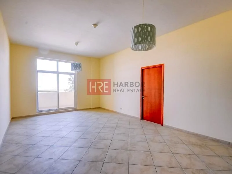 Spacious 1BR | Gated Community | Well Maintained63727973535106112