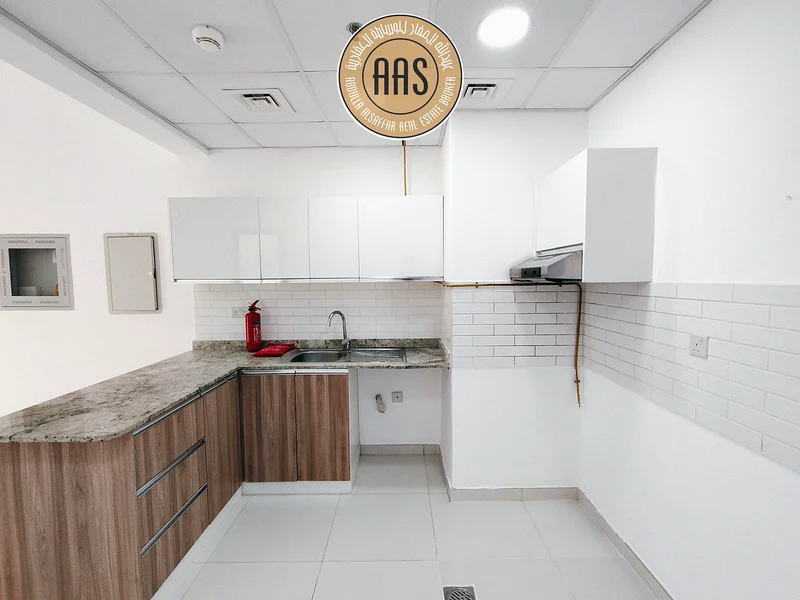 Chillar free/ spacious 1bhk apartment with terrace/ prime location/ reasonable price 70k63764786165635113
