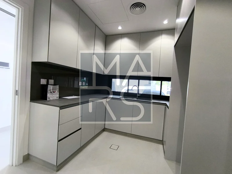 COZY END CORNER 3BHK UNIT FOR RENT IN 130K 463654746701570114