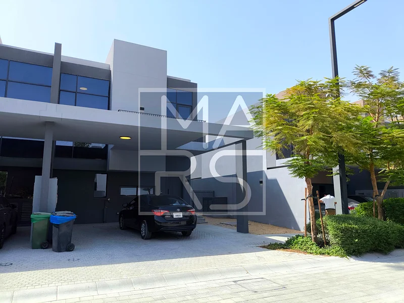 COZY END CORNER 3BHK UNIT FOR RENT IN 130K 463654746701570110