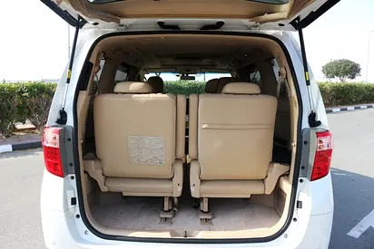 2012 Toyota ALPHARD photo 8