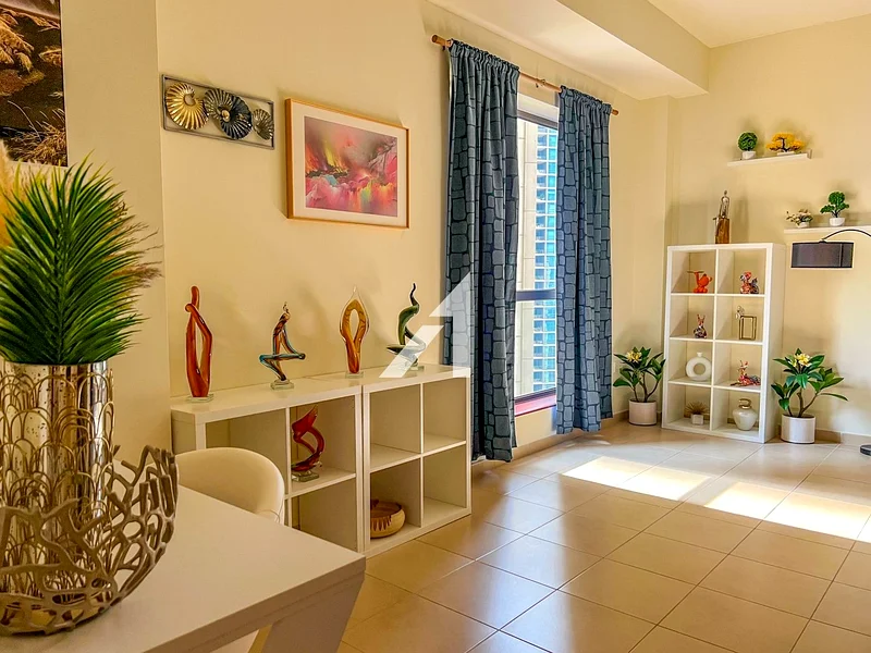 Luxury Living | Spacious | Middle Floor | Upgraded63936814537219112