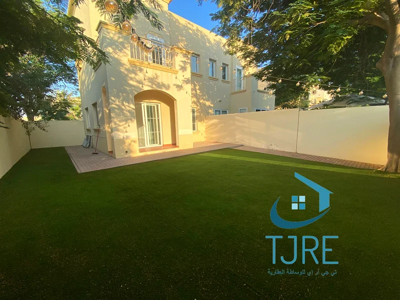 عائد جيد على الاستثمار | 4E | بالقرب من الحديقة والبركة | مؤجرة | تخطيط كبير63922287272962110