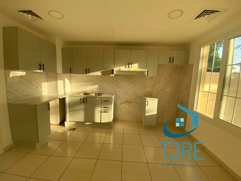 عائد جيد على الاستثمار | 4E | بالقرب من الحديقة والبركة | مؤجرة | تخطيط كبير63922287272962112