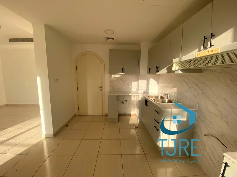 عائد جيد على الاستثمار | 4E | بالقرب من الحديقة والبركة | مؤجرة | تخطيط كبير63922287272962114