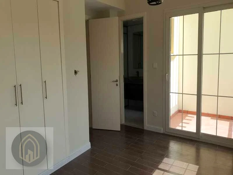 CLOSE TO LAKE |  SPECIOUS LAYOUT | SINGLE ROW63729026152451114