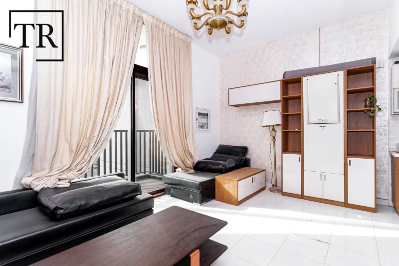 Furnished | Walk To Metro | Modern | Prime Spot64159425979649112