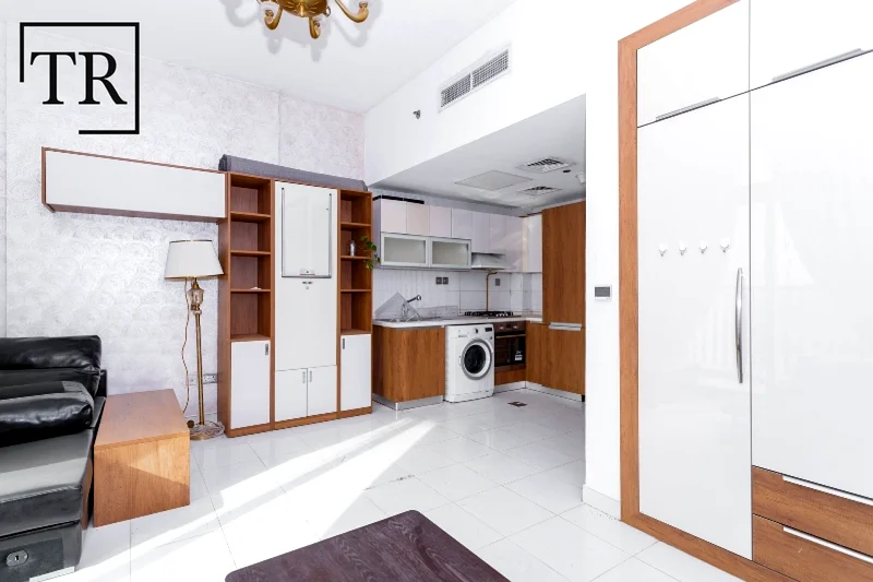 Furnished | Walk To Metro | Modern | Prime Spot64159425979649113