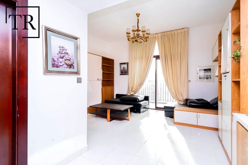 Furnished | Walk To Metro | Modern | Prime Spot64159425979649111