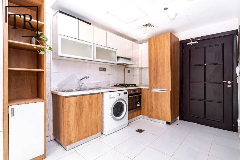 Furnished | Walk To Metro | Modern | Prime Spot64159425979649114