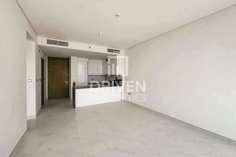 Sunset View | Prime Location | Unique Layout63750450426883113