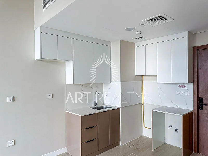 Vacant | Unfurnished | Community View63735671837058114