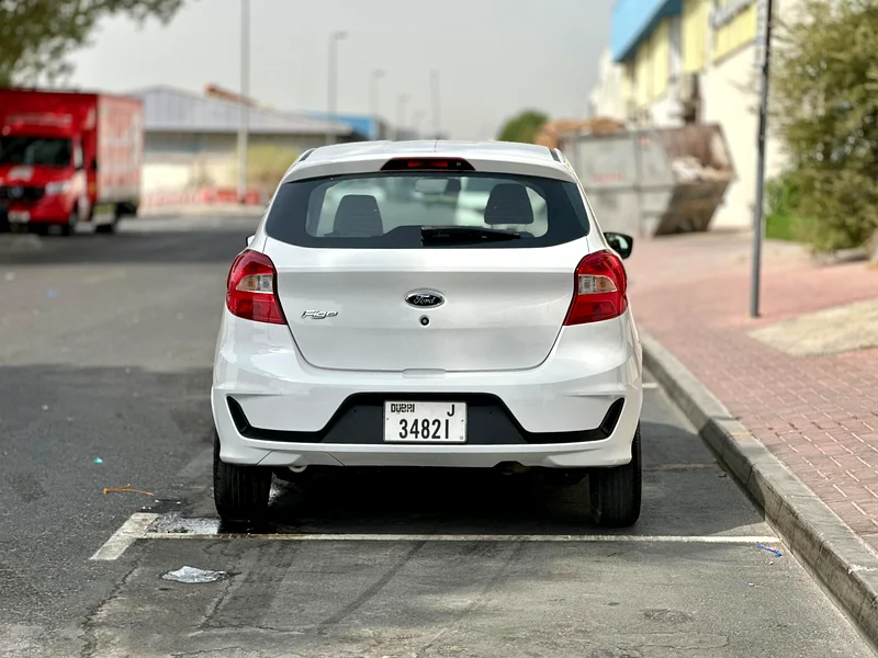 Alloy wheels, Bluetooth not negotiable Rims and price final63612057085443114