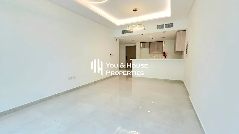شقة جديدة من غرفة نوم واحدة ومطبخ I تخطيط أنيق I بجوار مول سيركل63787179338883110
