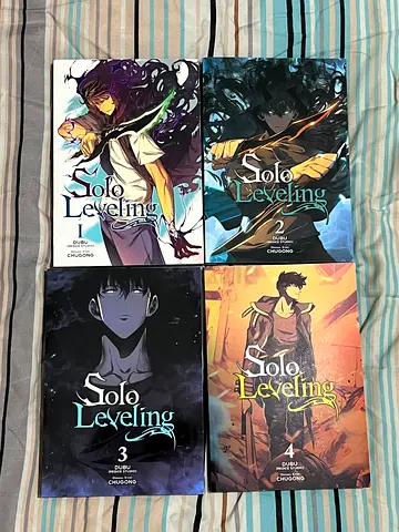 Manga for sale ( Solo leveling )