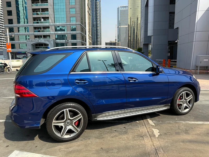 Perfect condition Blue Mercedes GLE 400 4MATIC63613462688514114
