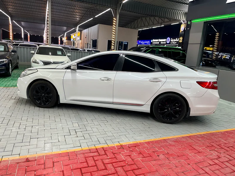 Hyundai Azera 2012 - GCC Specs63612083807362112