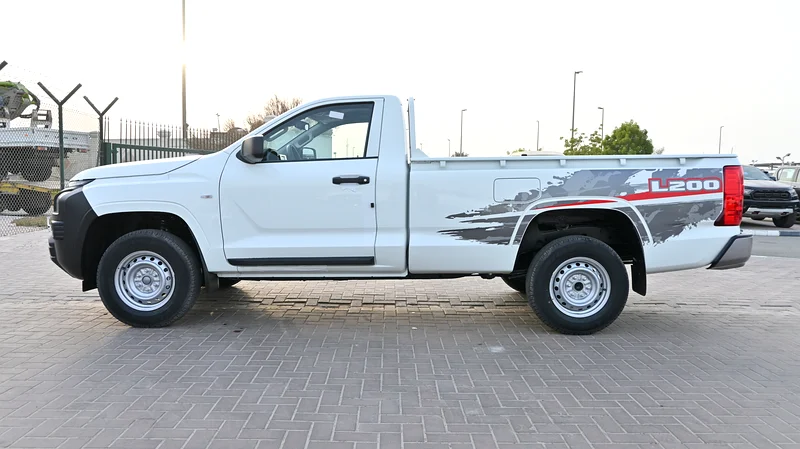 ميتسوبيشي L200 GL 2.4 لتر سكاب 4 ود 5 سرعات ديزل M-LINE (موديل 2026)63612069881090112