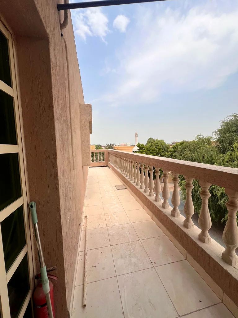 For rent, an apartment consisting of two bedrooms, a hall, two bathrooms, a large balcony, a spacious roof, large spaces, and a distinguished location63715862811907113