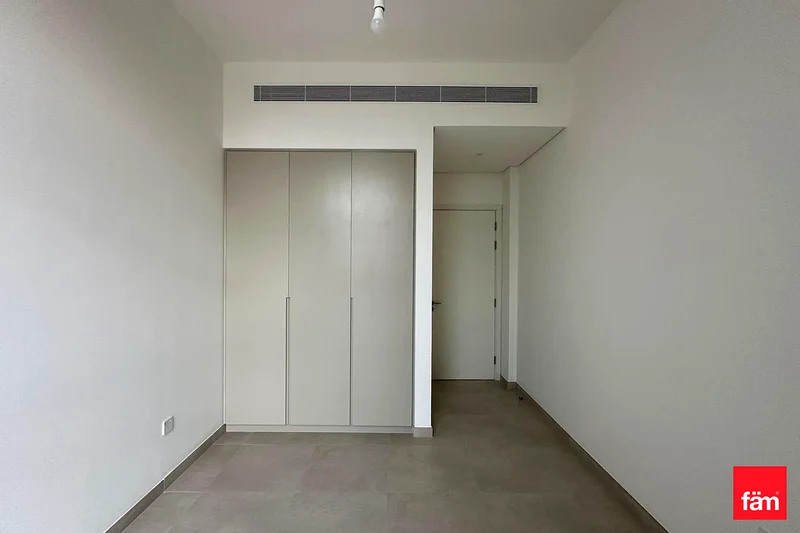 single row | facing green belt | Exclusive unit63732861099906114