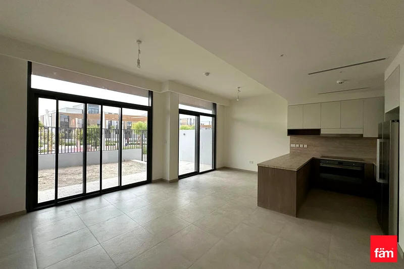 single row | facing green belt | Exclusive unit63732861099906111