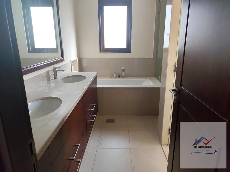 شاغرة الآن، قطعة أرض ضخمة، تخطيط داخلي كبير63727208186755112