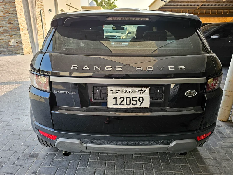 رَنج روڤر إيفوك 2015 بحالة جديدة تمامًا مواصفات الخليج مع سجل صيانة كامل63612088990081114