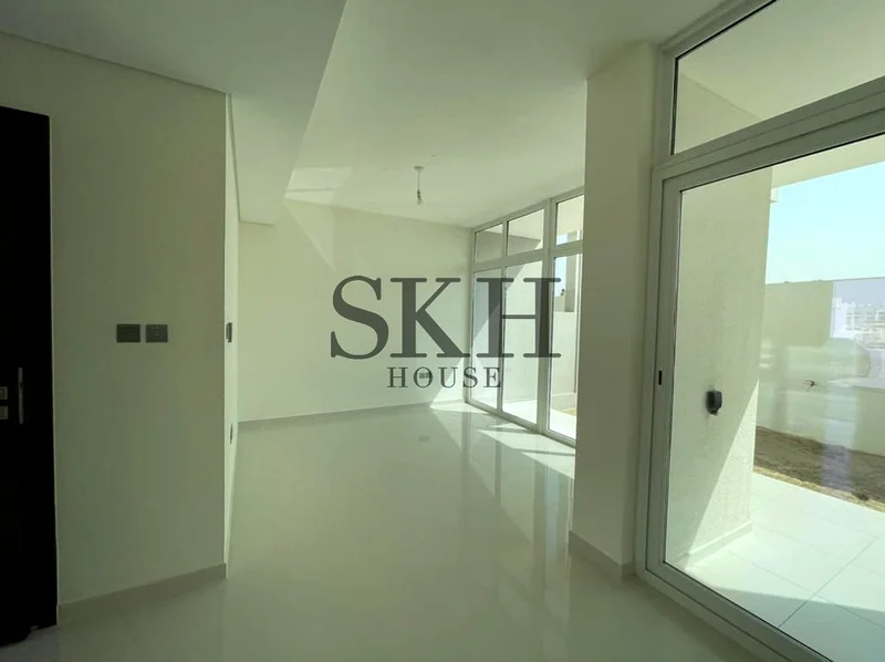 3BR Townhouse | Single Row | Spacious L-Shape Garden64003601513473110
